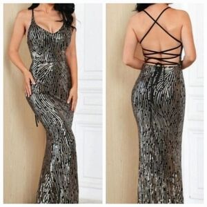 BLACK SEQUINED A LINE SLEEVELESS SPECIAL EVENT MAXI DRESS